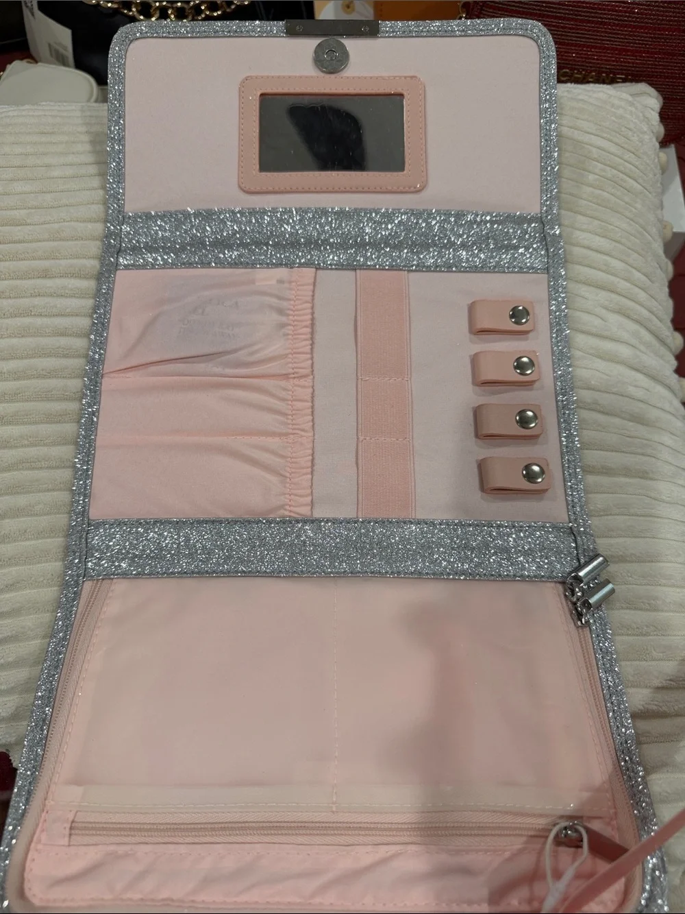 NWT Bagsmart Silver Glitter Jewelry Bag